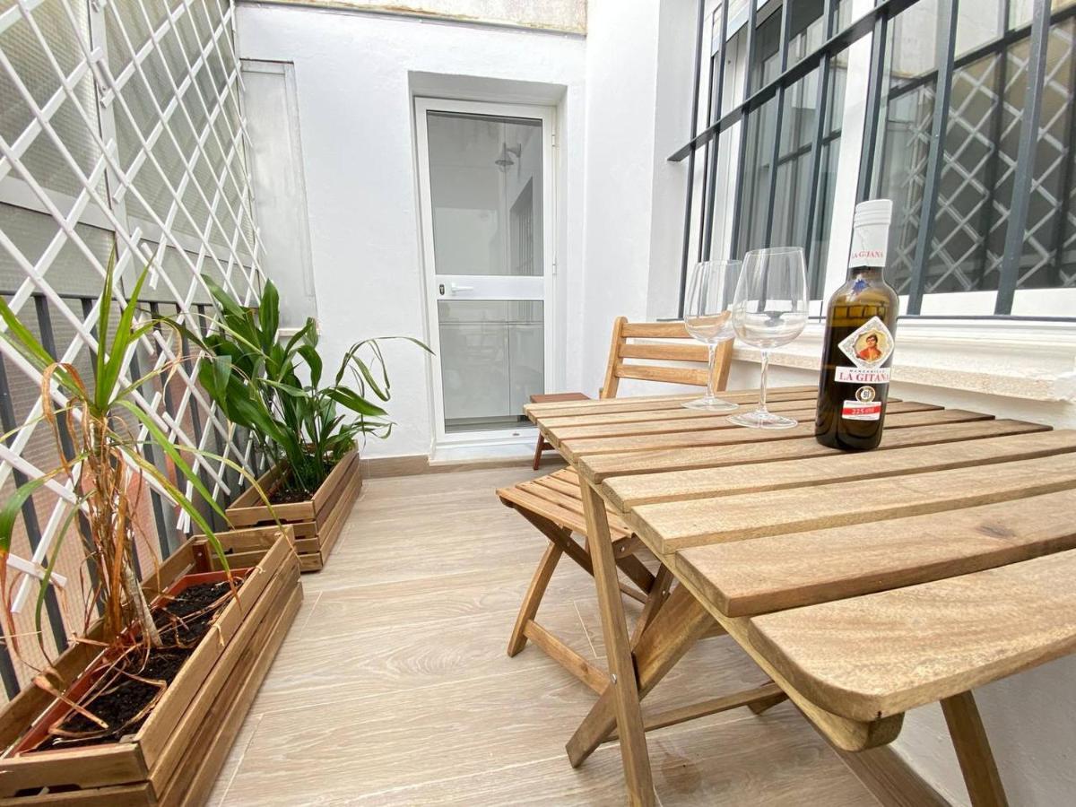 Apartamento En Calle Ancha, En Pleno Centro Sanlucar de Barrameda Luaran gambar